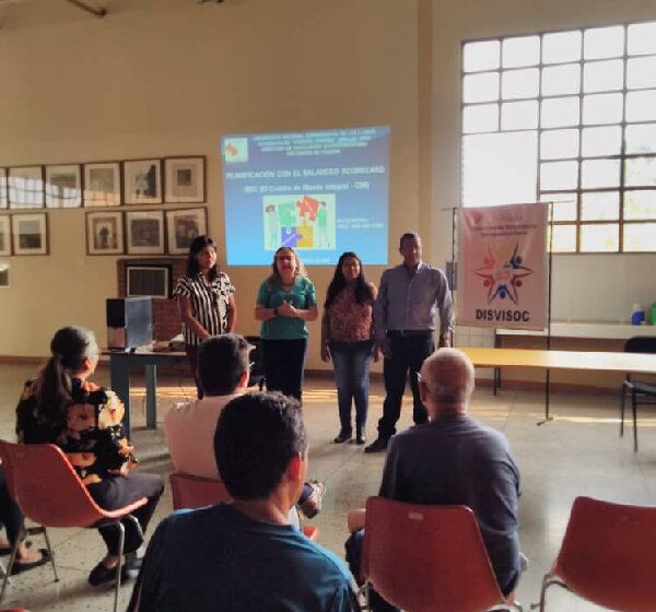  Inicia Diplomado Gerencia en las Unidades Productivas Familiares y Redes Productivas pertenecientes a FONDEMI