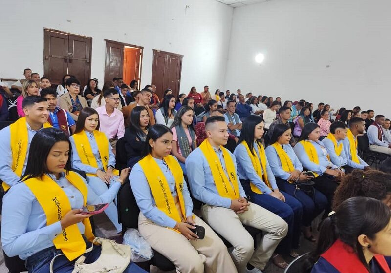  En el VPDR futuros profesionales cumplen con actividades previas a Acto de Grado