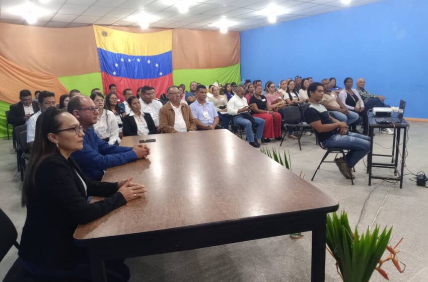  Núcleo Guasdualito realizó Congreso de Estudios Avanzados sobre Gerencia y Educación en Venezuela