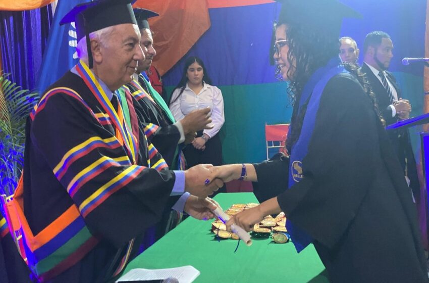 Rector Grima: «Nuestro trabajo fundamental en la universidad es el de formar a la generación de relevo»
