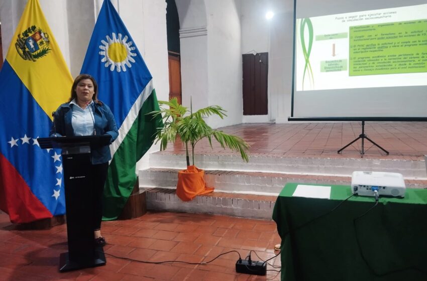 Unellez en el VPA capacita a su personal docente sobre el reglamento universitario